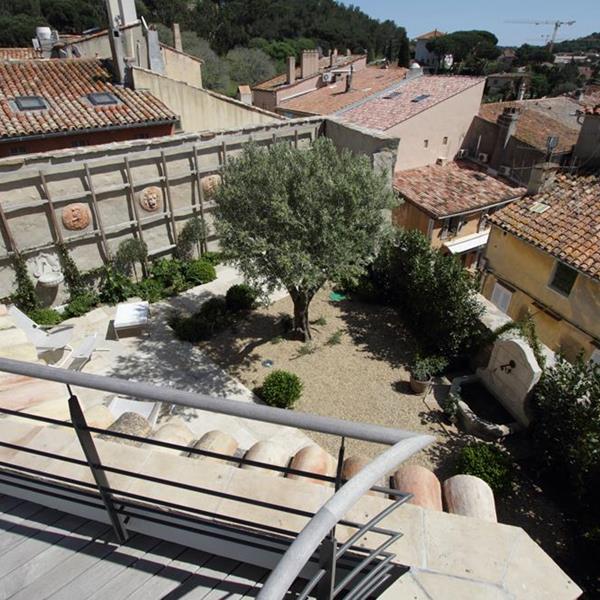 Location & description - Tour Jarlier in Saint-Tropez on the French Riviera